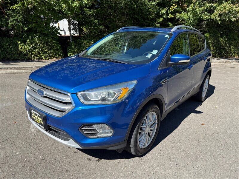 2017 FORD Escape