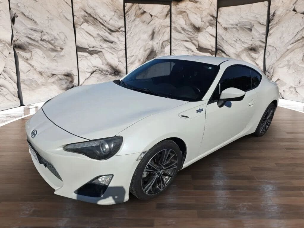 2015 TOYOTA Scion