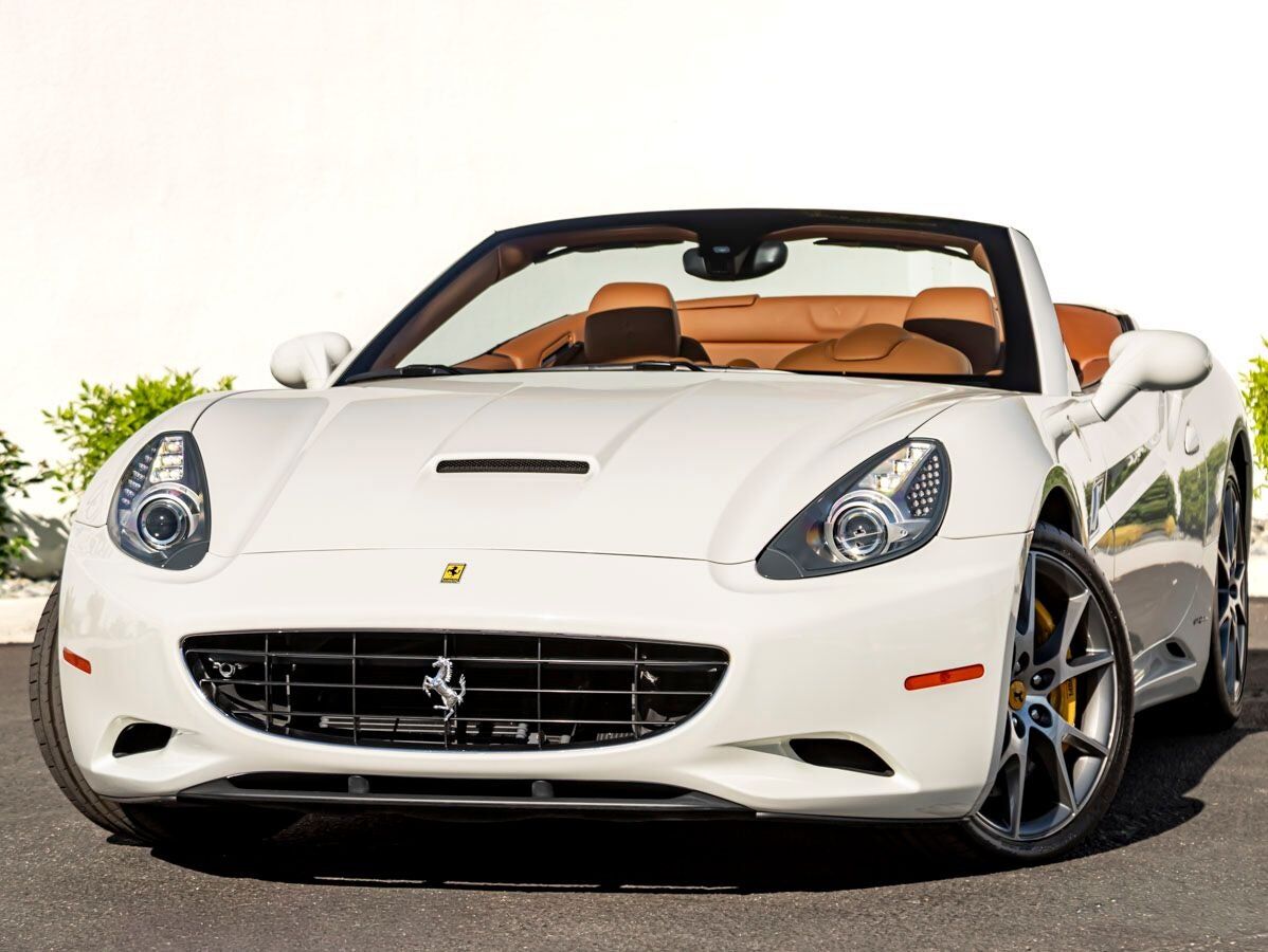 2010 FERRARI California