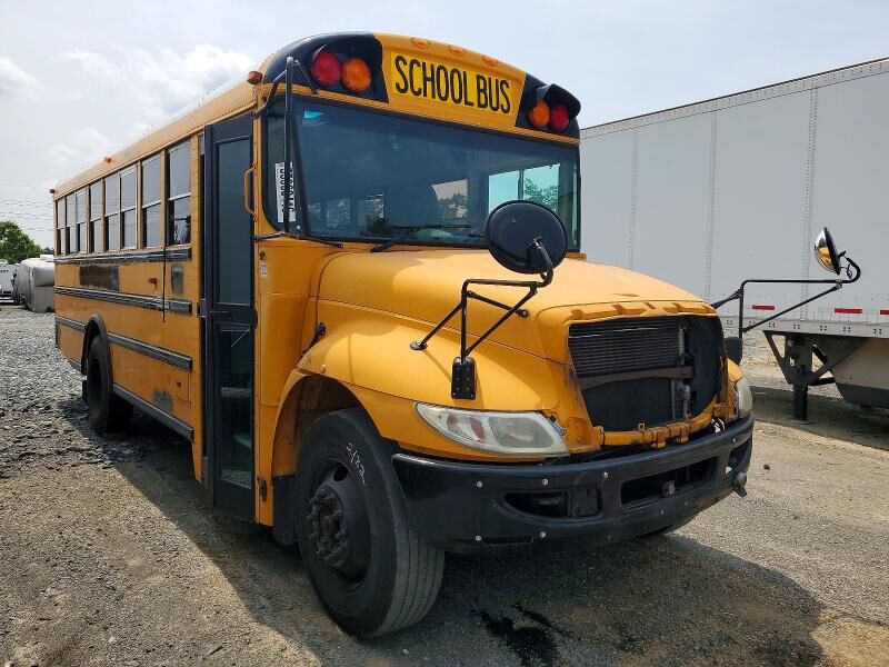 2015 IC BUS PB105