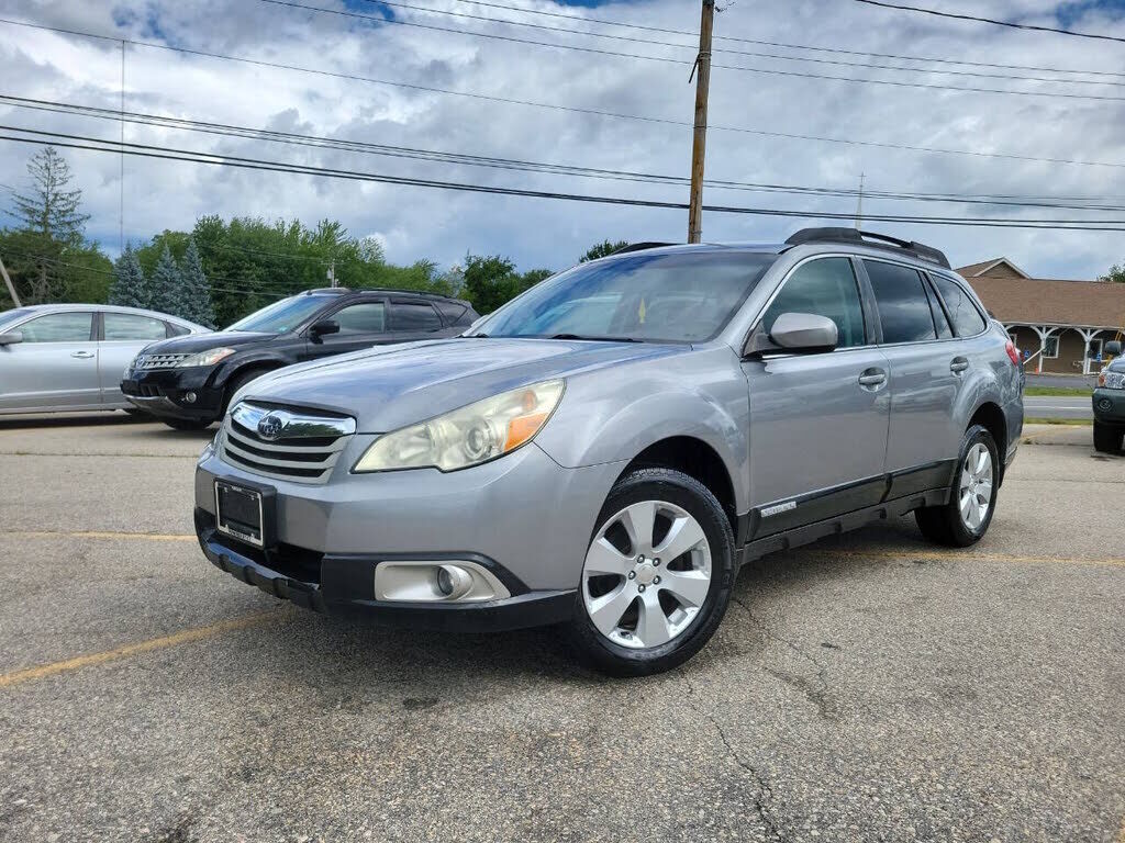 2010 SUBARU Outback