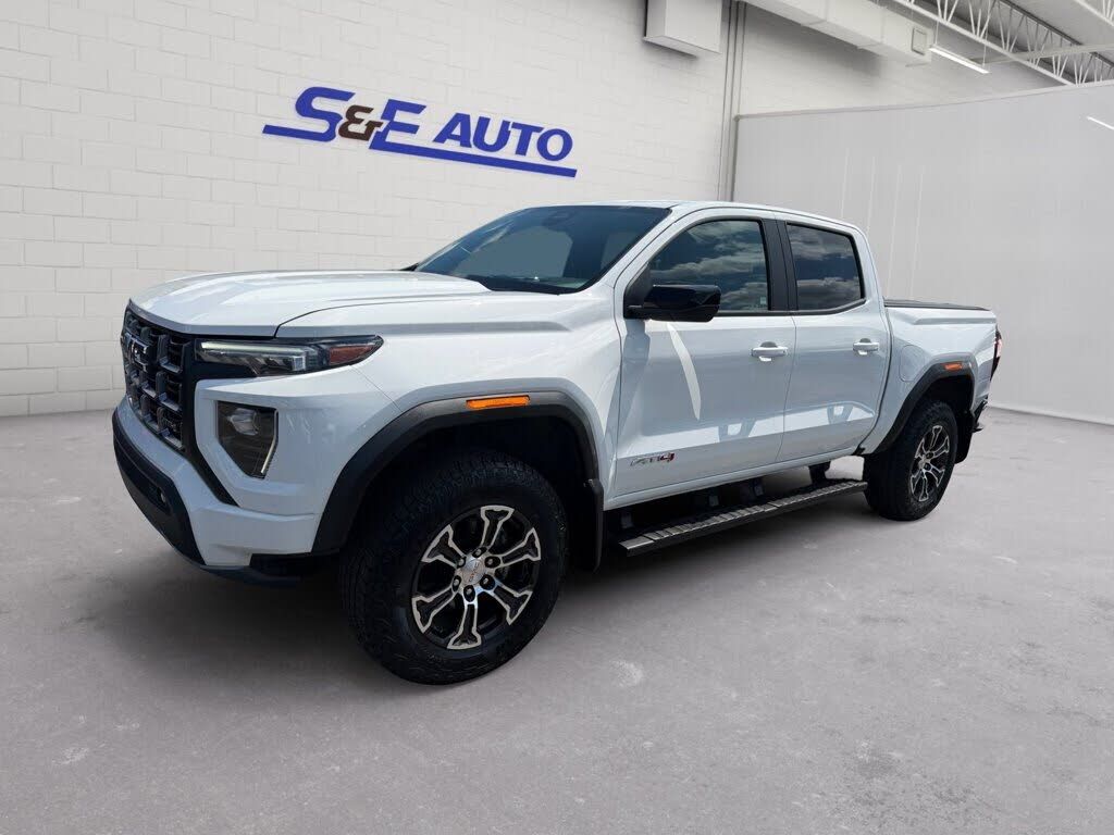 2024 GMC Canyon