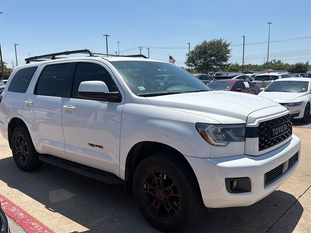 2020 TOYOTA Sequoia
