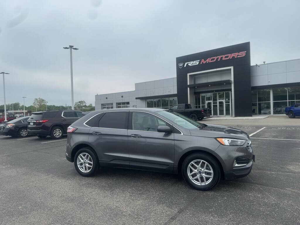2022 FORD Edge