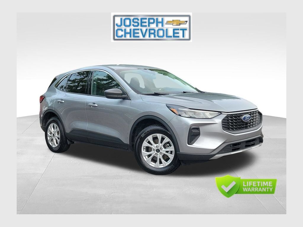 2024 FORD Escape