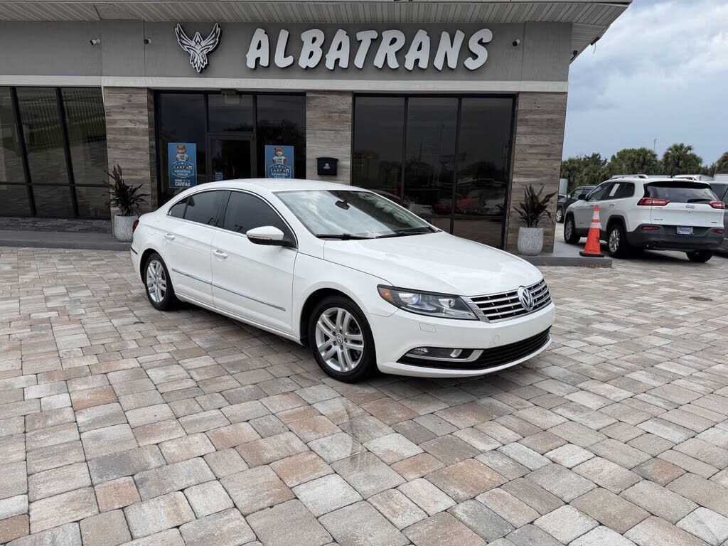 2013 VOLKSWAGEN Passat
