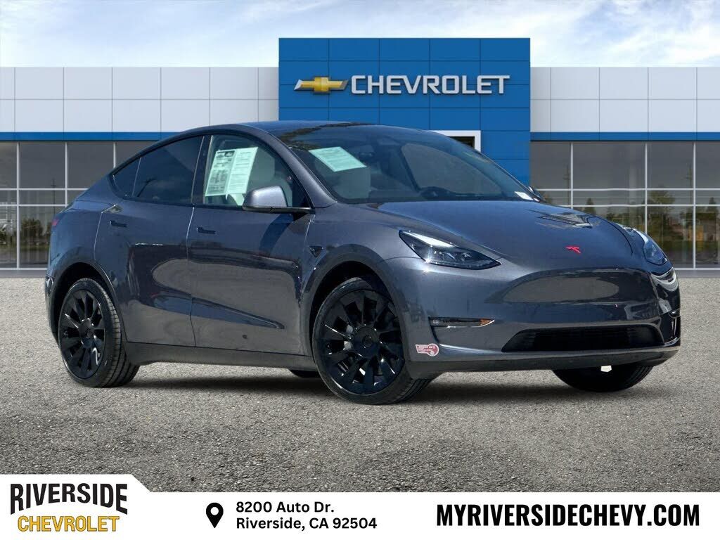 2023 TESLA Model Y