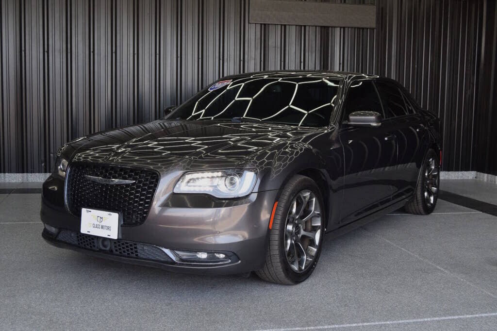2017 CHRYSLER 300