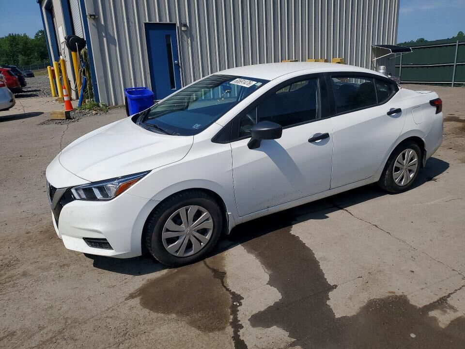 2022 NISSAN Versa