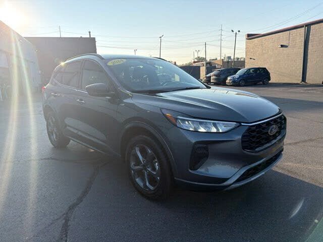 2024 FORD Escape