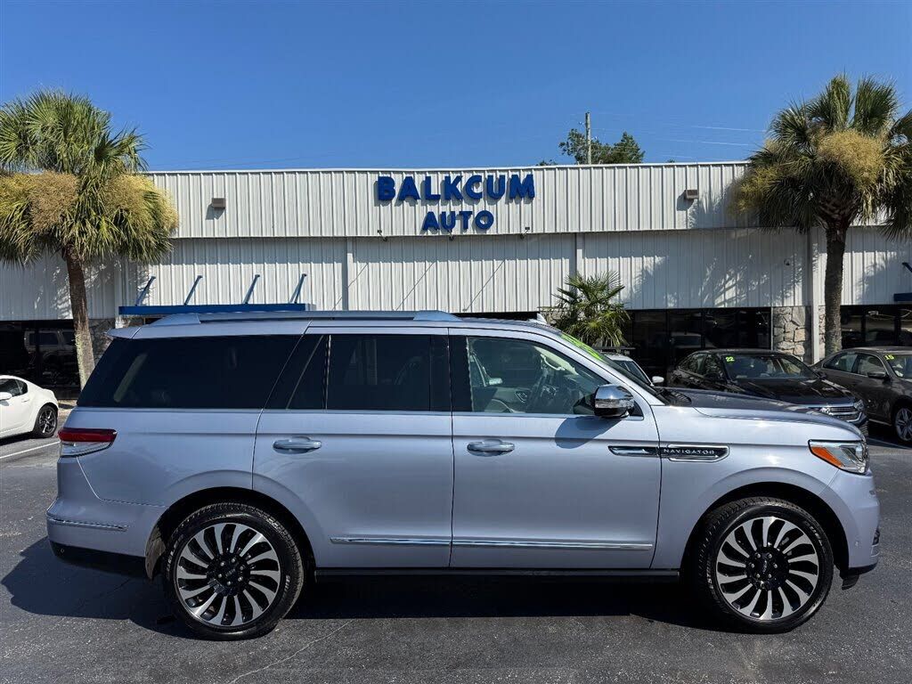 2023 LINCOLN Navigator