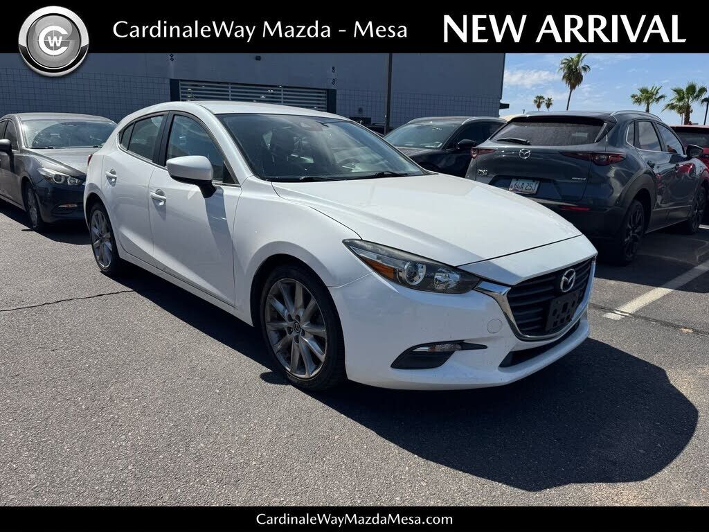 2017 MAZDA Mazda3