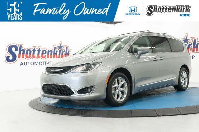 2020 CHRYSLER Pacifica