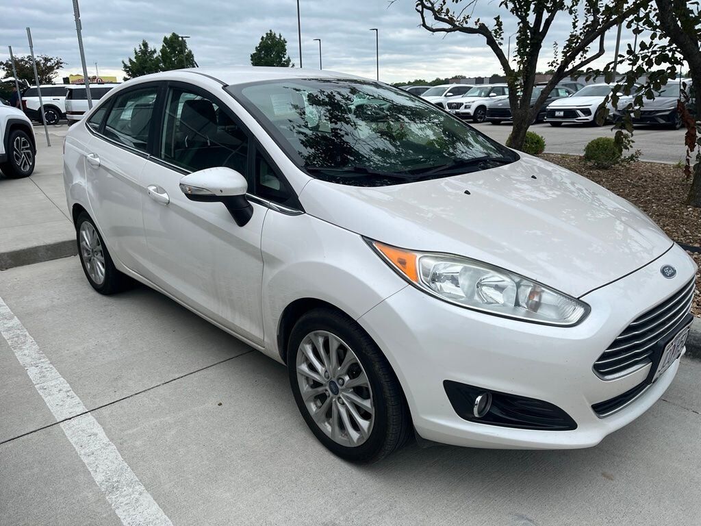 2017 FORD Fiesta