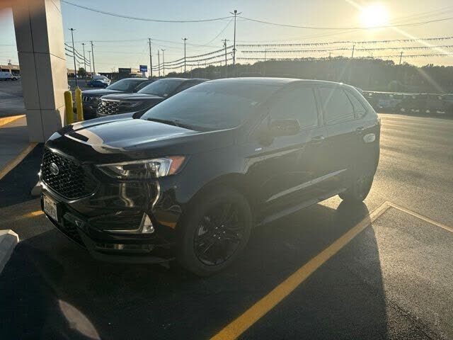 2022 FORD Edge