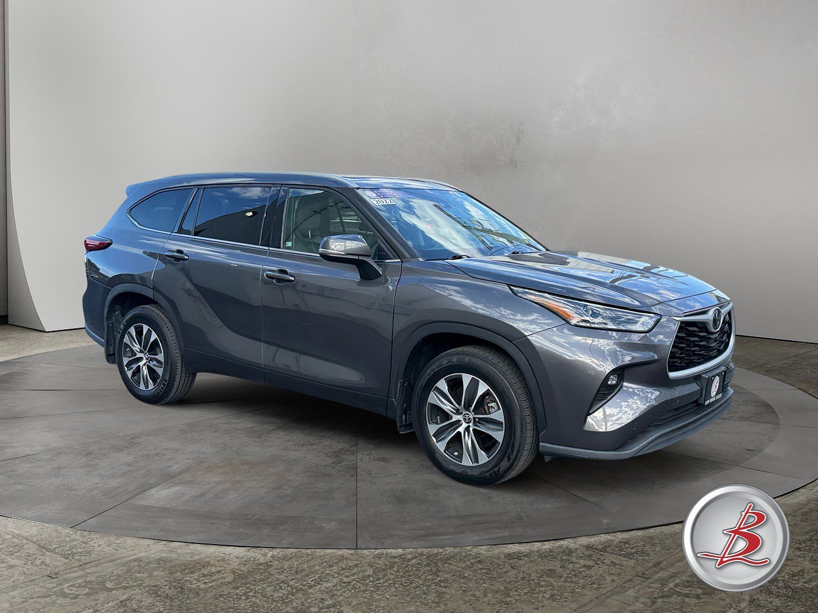 2022 TOYOTA Highlander