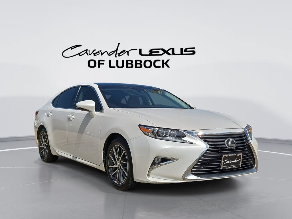 2017 LEXUS ES