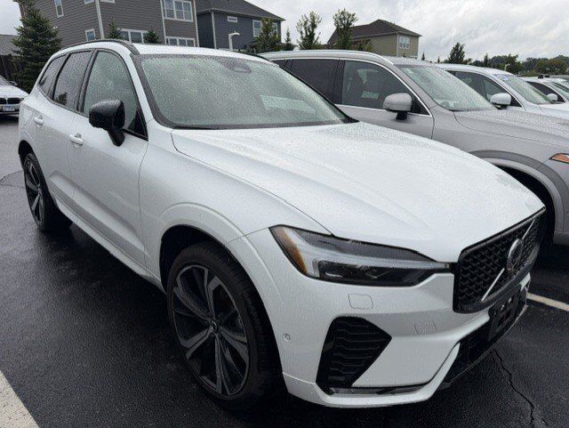 2024 VOLVO XC60