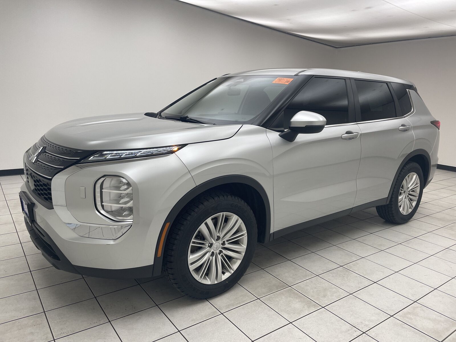 2022 MITSUBISHI Outlander