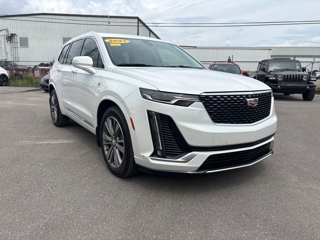 2021 CADILLAC XT6