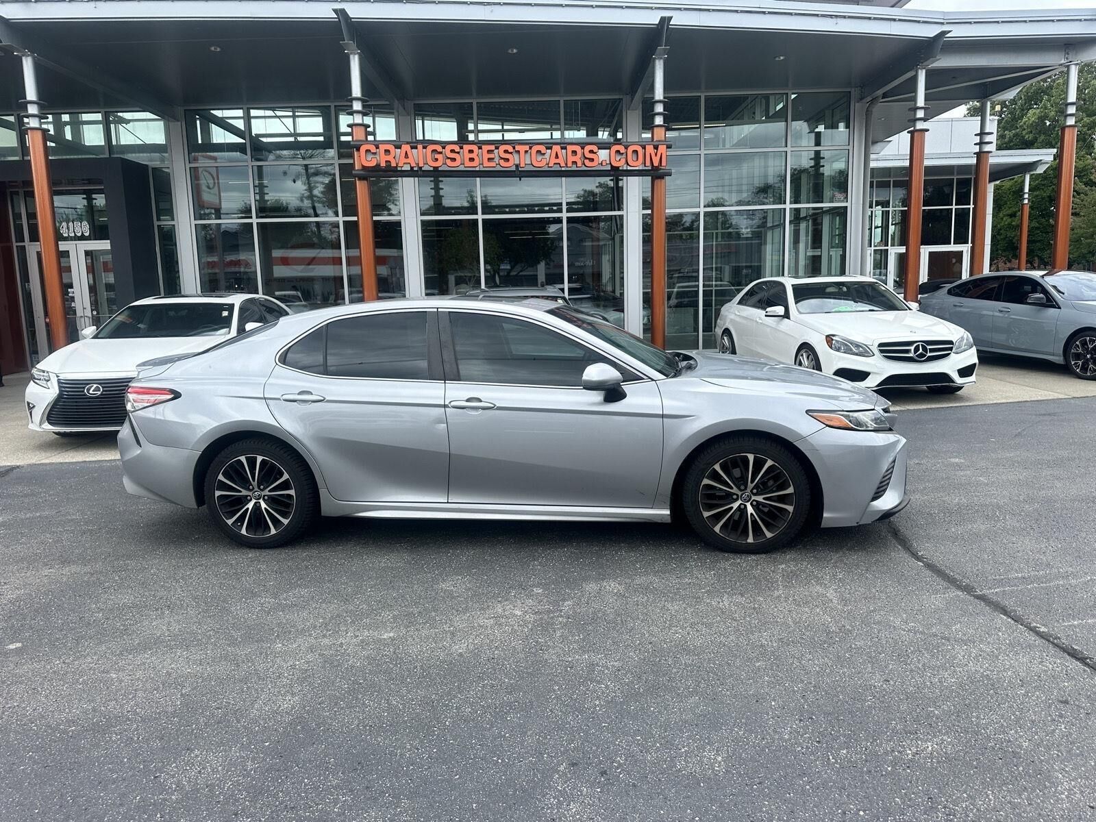 2018 TOYOTA Camry