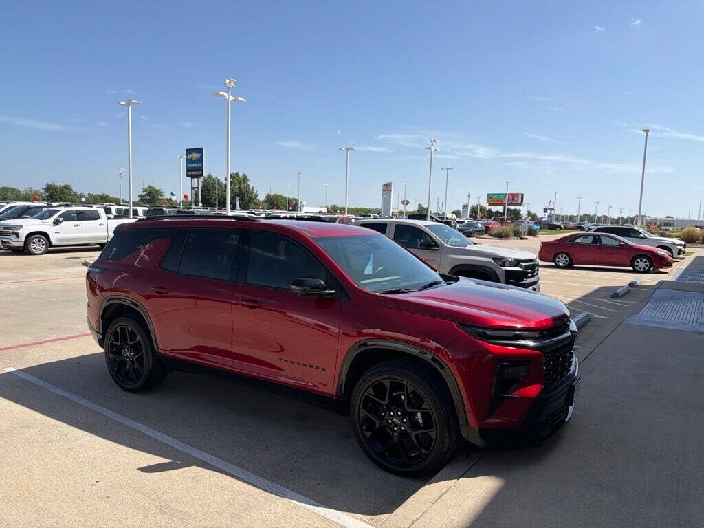 2025 CHEVROLET Traverse