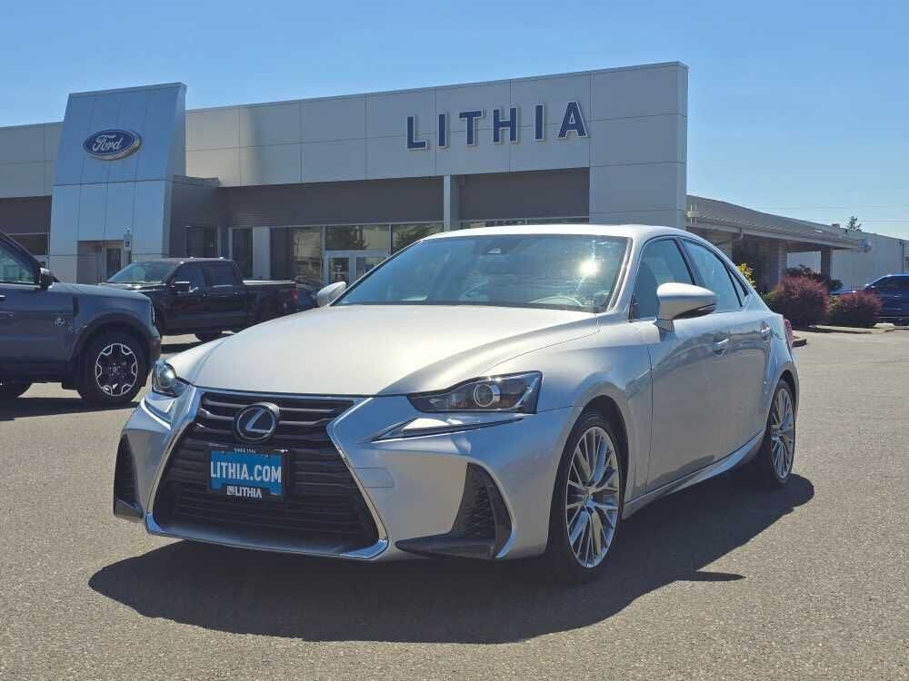 2017 LEXUS IS