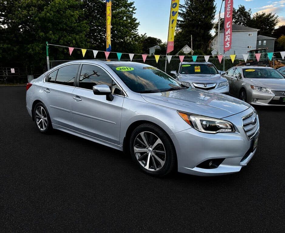 2016 SUBARU Legacy