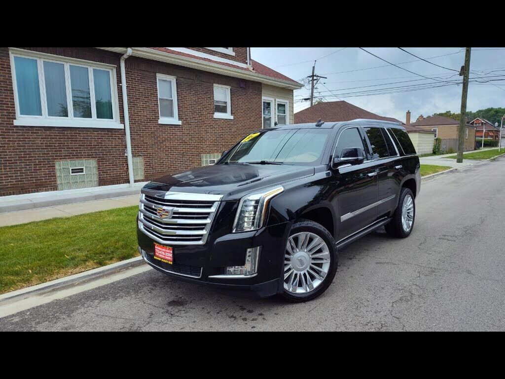 2017 CADILLAC Escalade