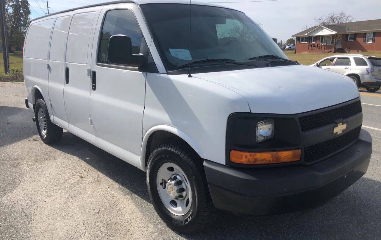 2013 CHEVROLET Express