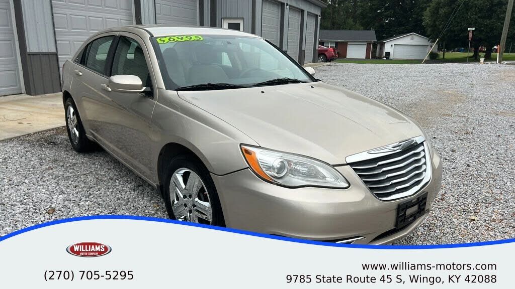 2013 CHRYSLER 200