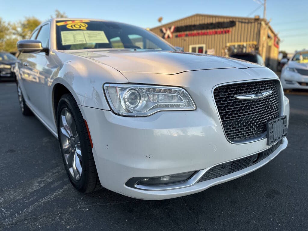 2015 CHRYSLER 300