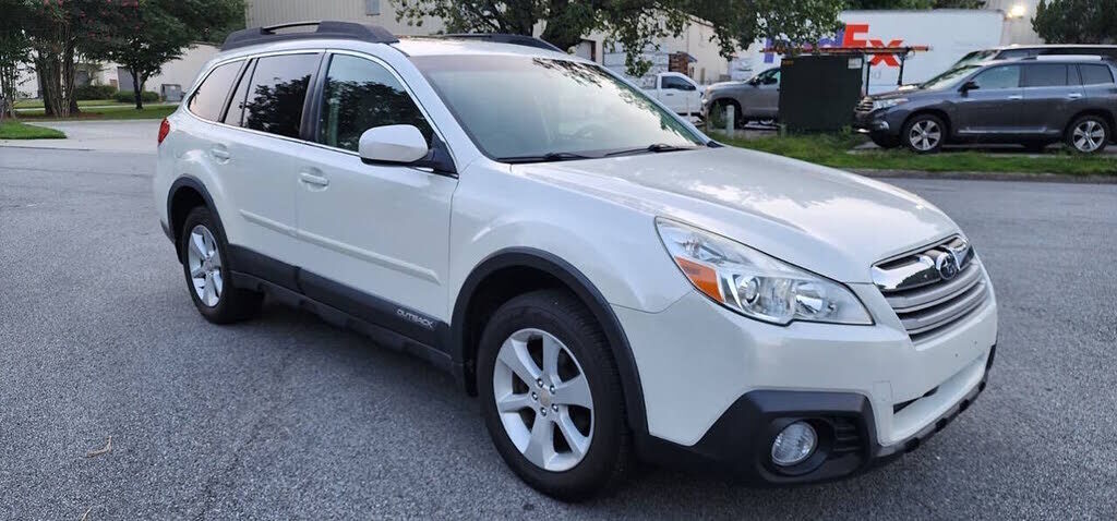 2014 SUBARU Outback