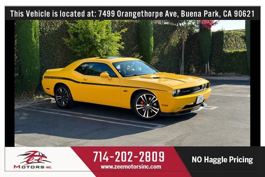 2012 DODGE Challenger