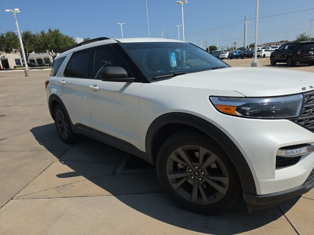 2021 FORD Explorer