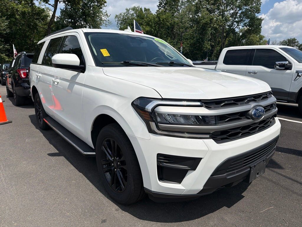 2023 FORD Expedition