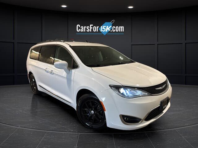 2020 CHRYSLER Pacifica