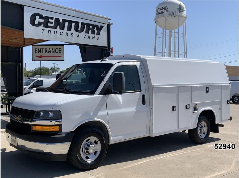 2020 CHEVROLET Express