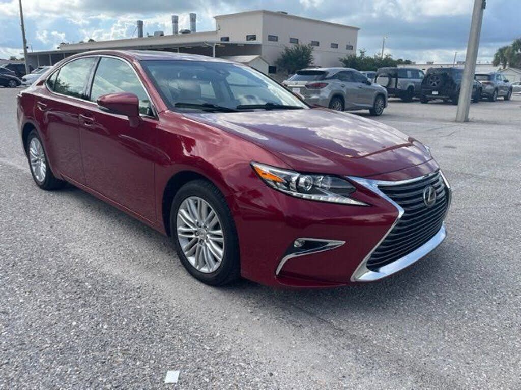 2017 LEXUS ES