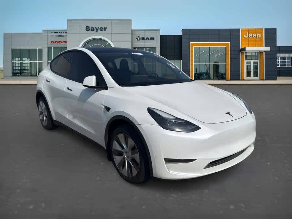 2023 TESLA Model Y