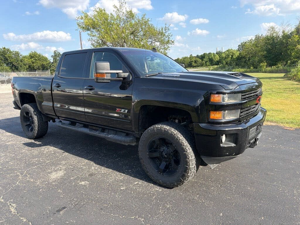 2018 CHEVROLET Silverado