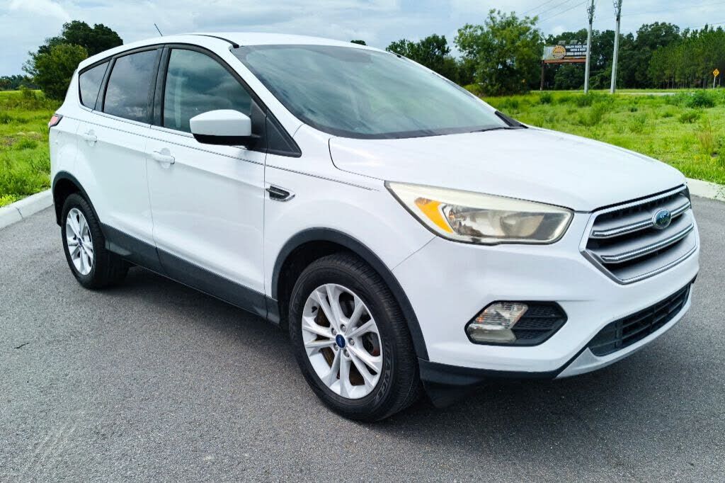 2017 FORD Escape