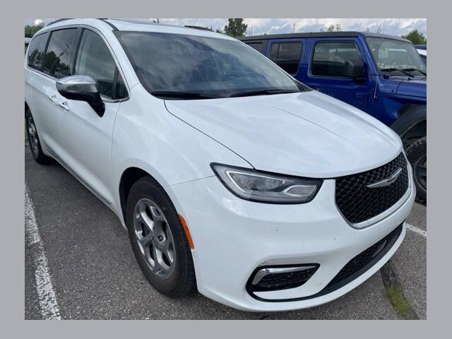 2023 CHRYSLER Pacifica