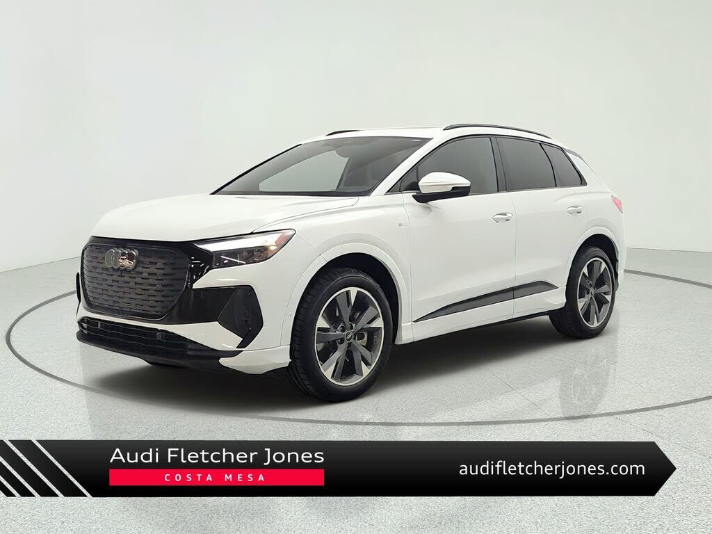 2023 AUDI Q4