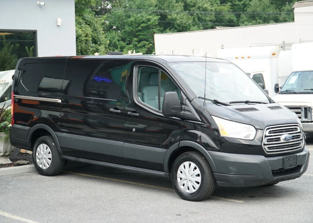 2018 FORD Transit