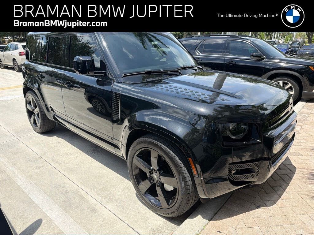 2023 LAND ROVER Defender