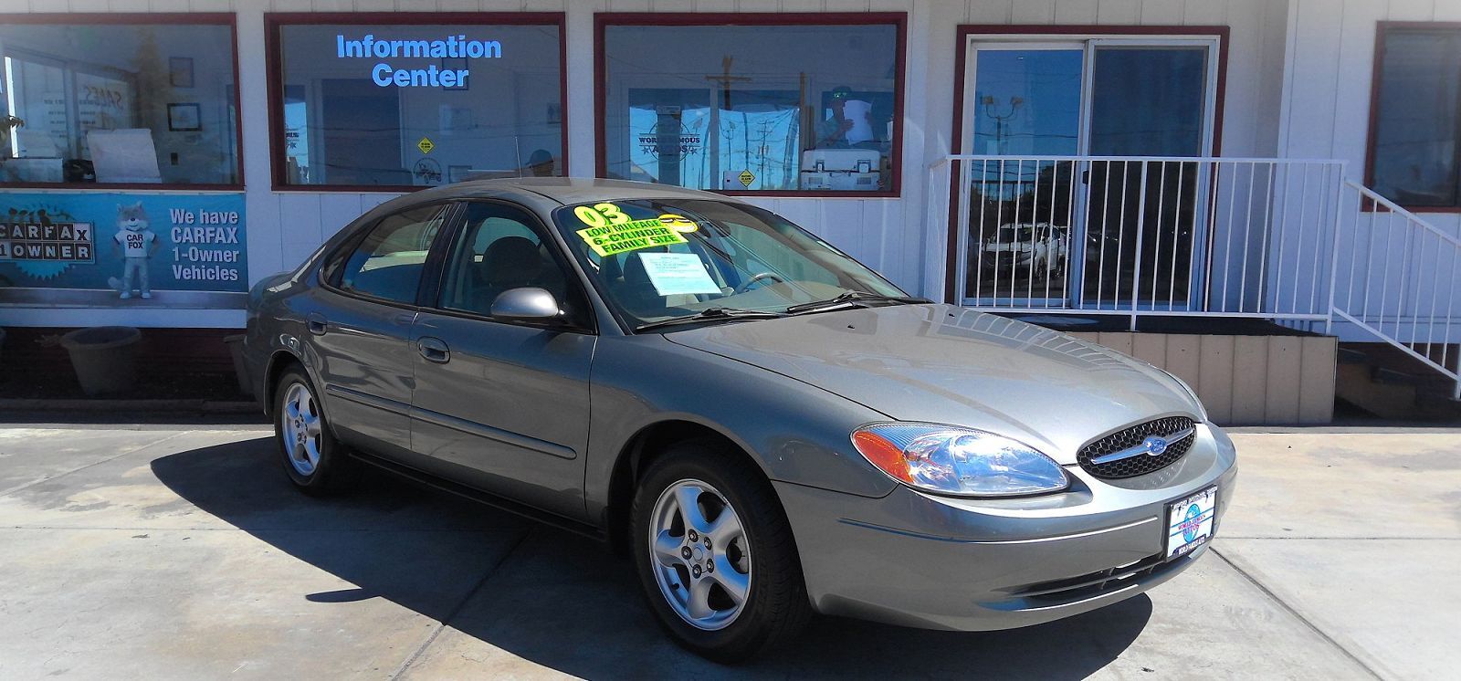 2003 FORD Taurus