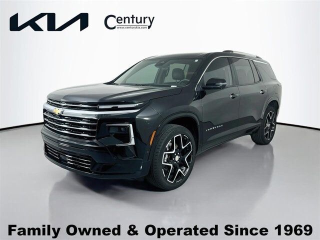2025 CHEVROLET Traverse