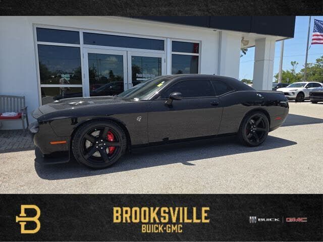 2017 DODGE Challenger