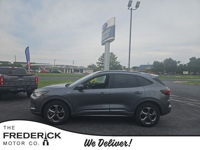 2023 FORD Escape